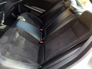 2015_dodge_charger_rear_seat-1200