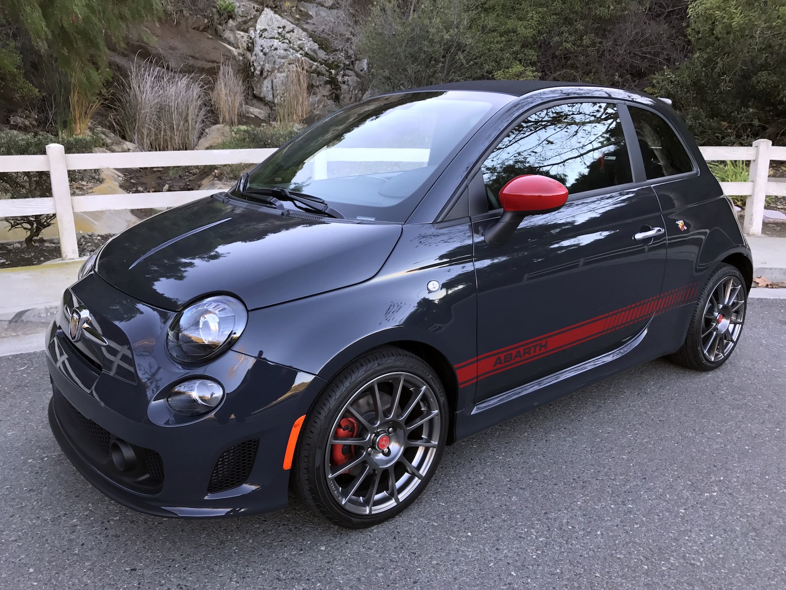 2017 Fiat 500 convertible Abarth: The most fun you can have for